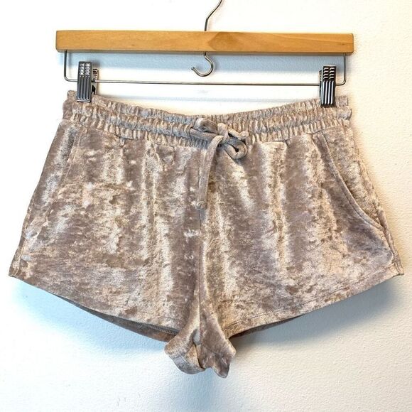Topshop Crushed Velvet Short - Picture 1 of 6